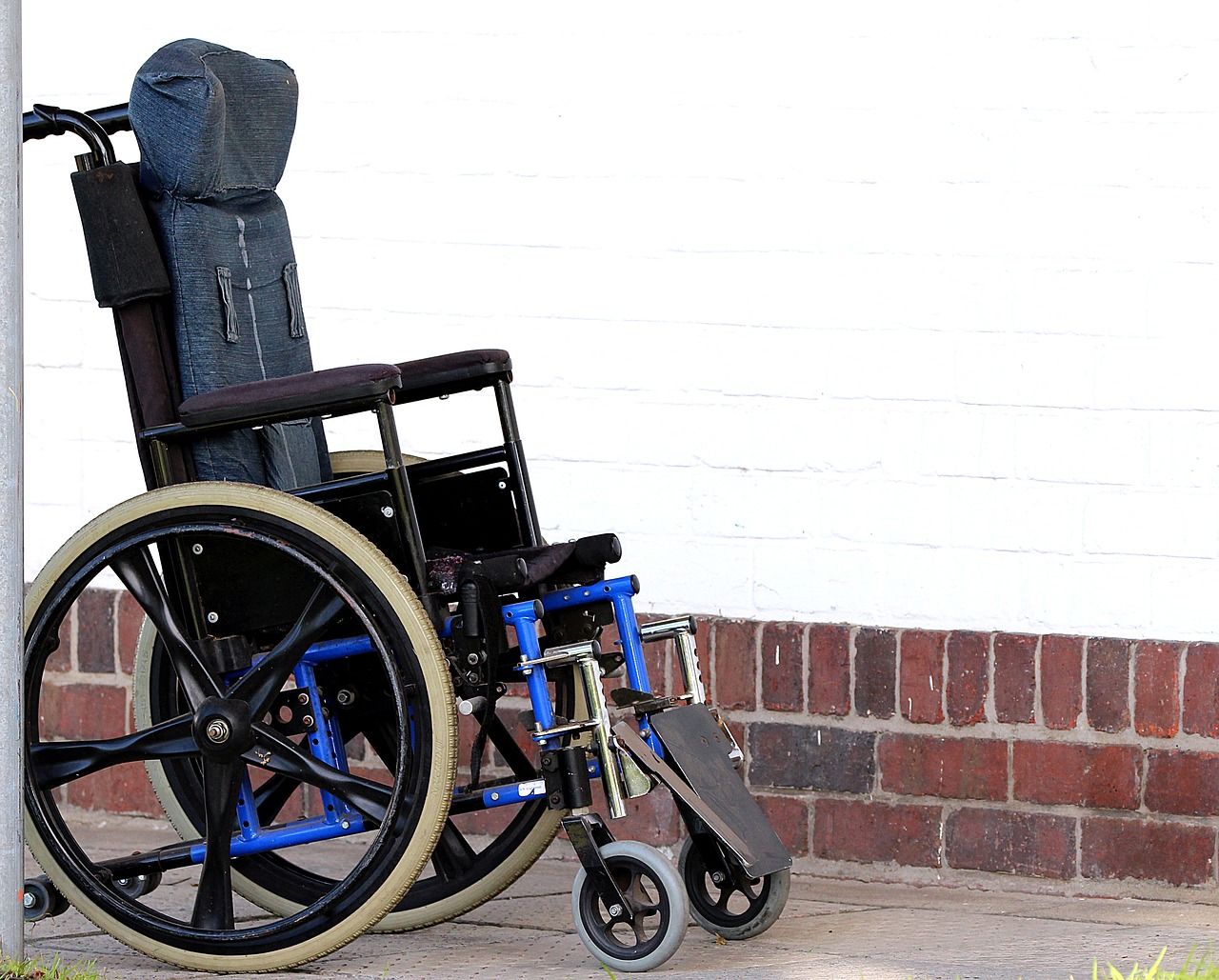W jaki sposób dobrać wózek inwalidzki?