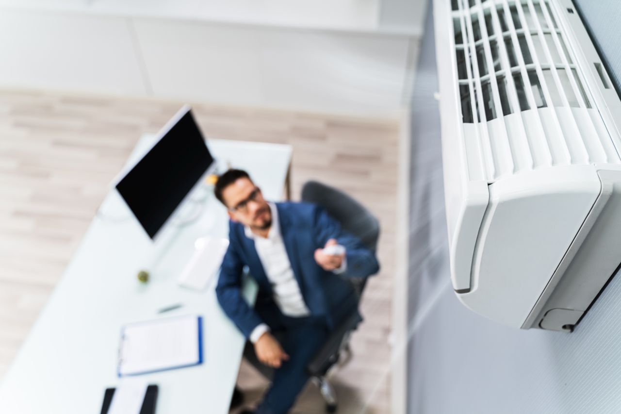 Klimatyzacja w biurze – czy jest konieczna?
